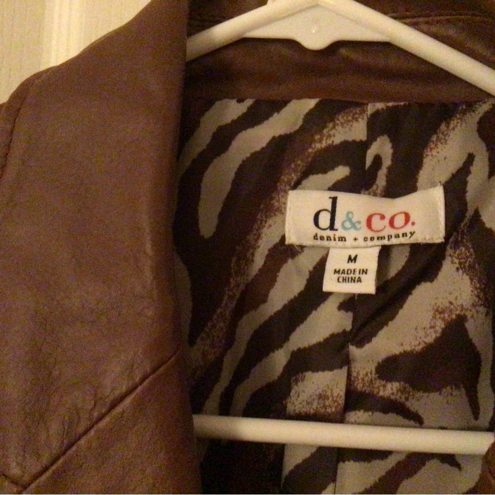D & CO brown leather jacket size M. In good condition
